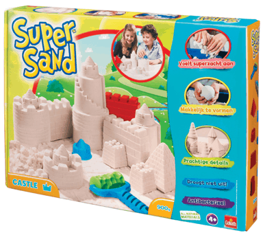 super-sand-zand-speelgoed-van-het-jaar-trotse-moeders-kasteel